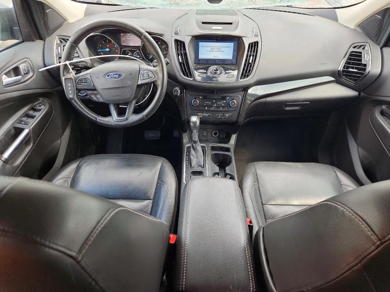 56497636 :رقم المزاد ، 1FMCU0J99HUC13561 vin ، 2017 Ford Escape مزاد بيع