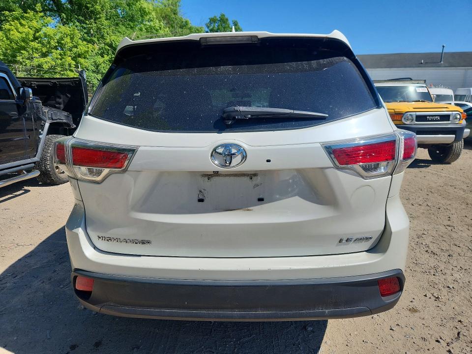 Aukcja sprzedaży 2015 Toyota Highlander, vin: 5TDBKRFH6FS088692, numer aukcji: 55752456