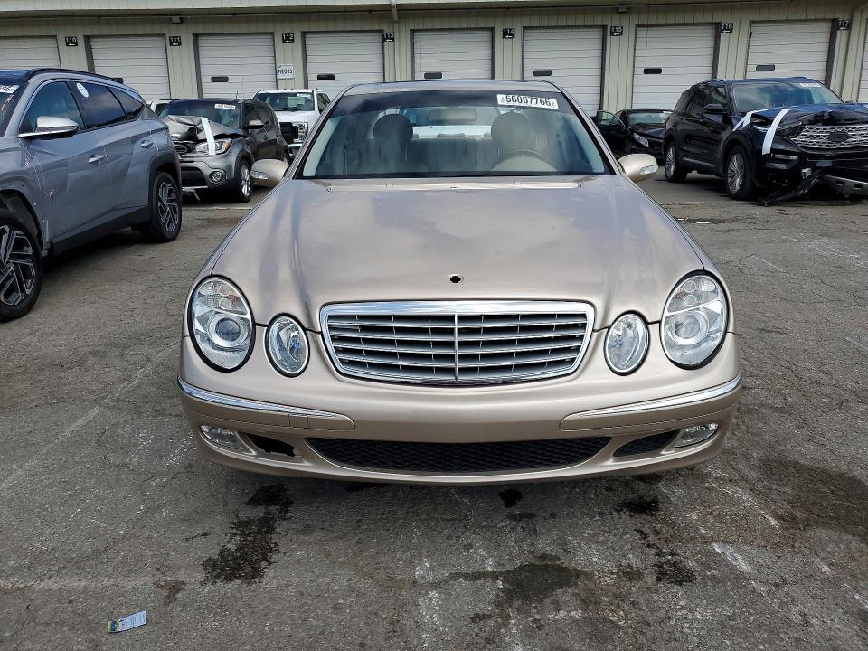 56067766 :رقم المزاد ، WDBUF65J63A110598 vin ، 2003 Mercedes-benz E مزاد بيع