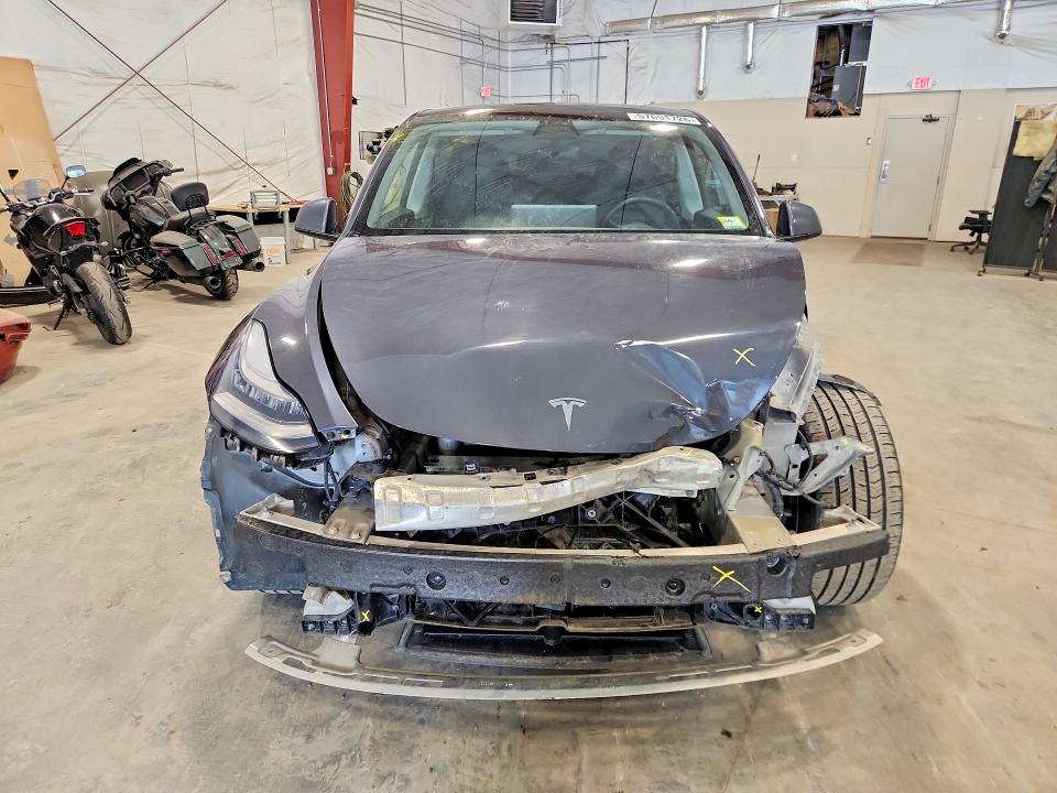 2020 Tesla Model Y მანქანა იყიდება აუქციონზე, vin: 5YJYGDEE7LF031519, აუქციონის ნომერი: 57651726