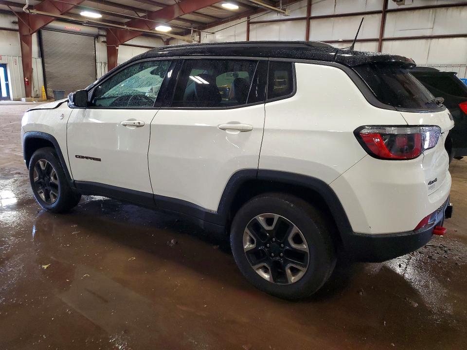 58483416 :رقم المزاد ، 3C4NJDDB2JT179247 vin ، 2018 Jeep Compass مزاد بيع