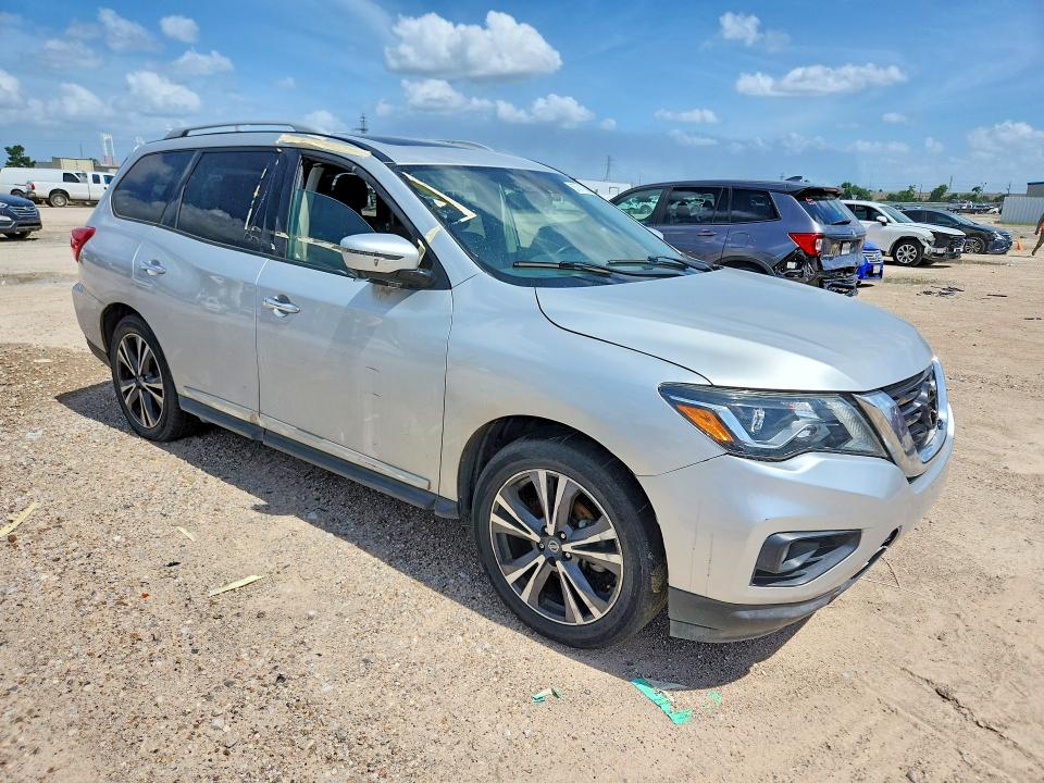 57711356 :رقم المزاد ، 5N1DR2DN9LC591744 vin ، 2020 Nissan Pathfinder مزاد بيع