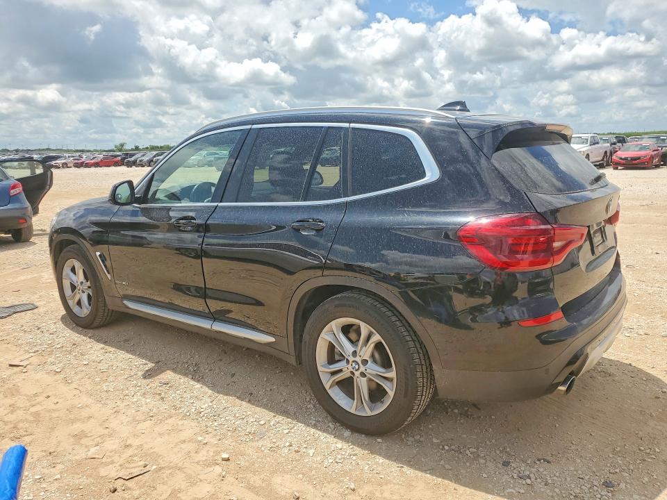 55547266 :رقم المزاد ، 5UXTR9C53JLC80058 vin ، 2018 Bmw X3 مزاد بيع