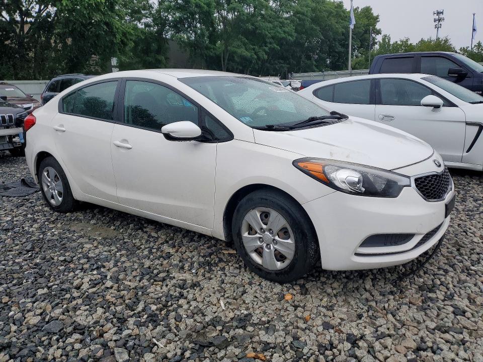 58052126 :رقم المزاد ، KNAFK4A62G5615786 vin ، 2016 Kia Forte مزاد بيع