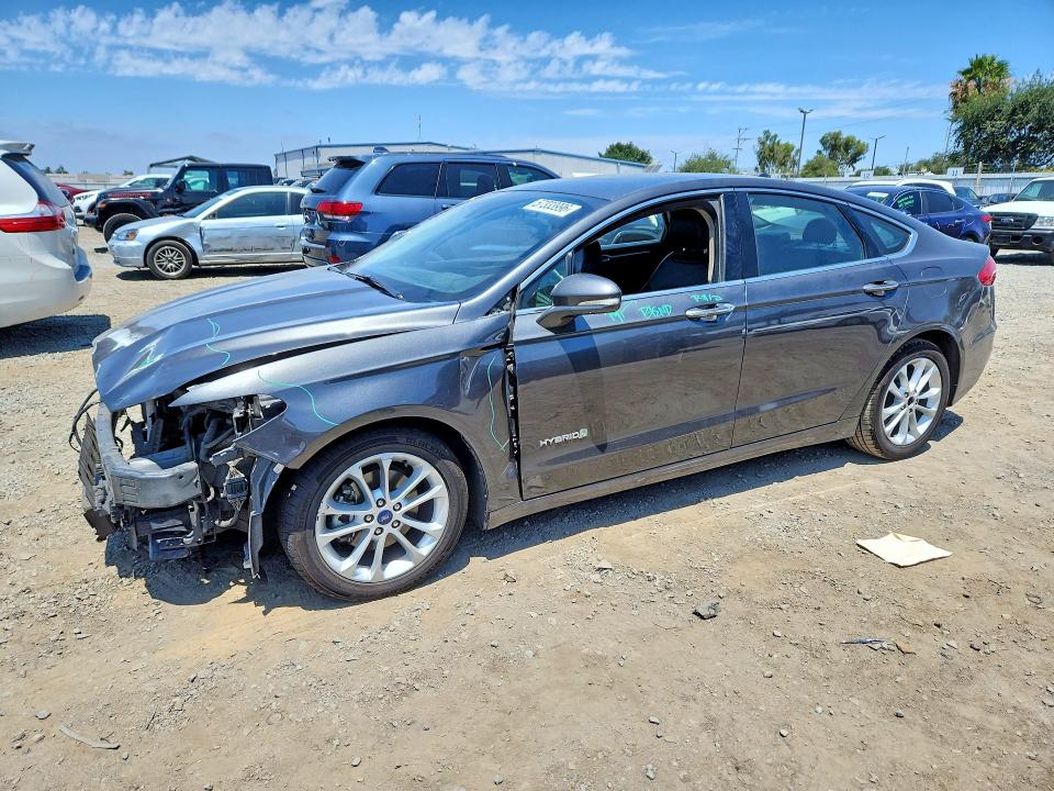 Продажа на аукционе авто 2019 Ford Fusion, vin: 3FA6P0MU0KR175490, номер лота: 57333996
