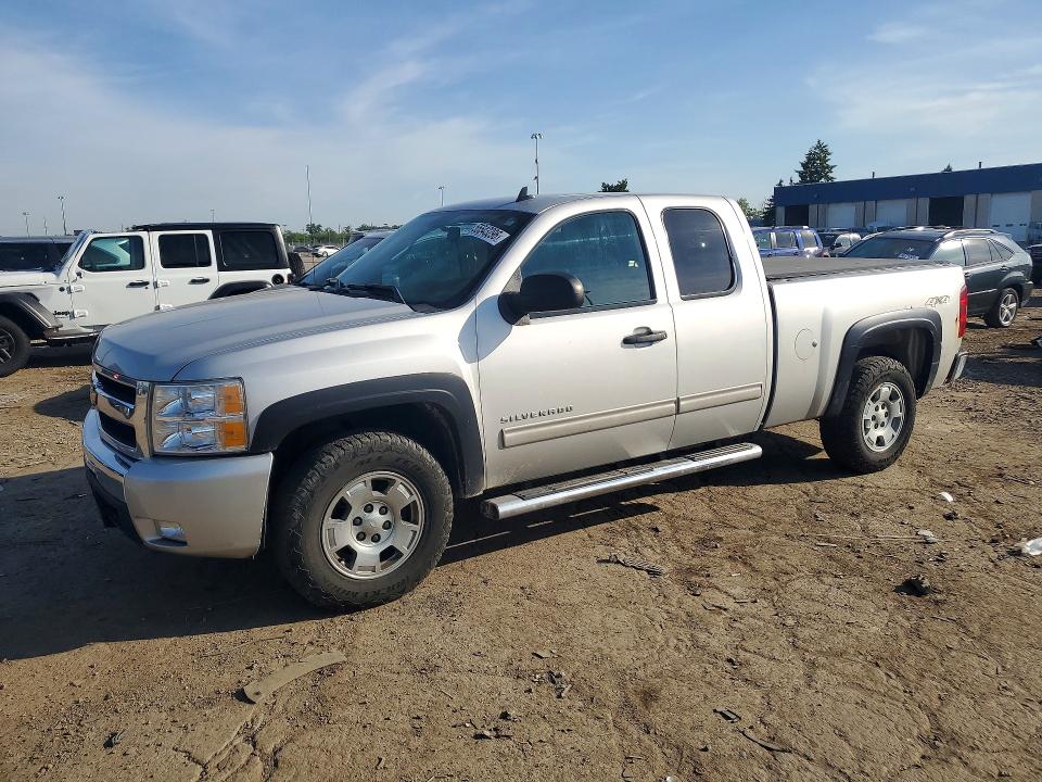 Auction sale of the 2011 Chevrolet Silverado, vin: 1GCRKSE35BZ379074, lot number: 55543296
