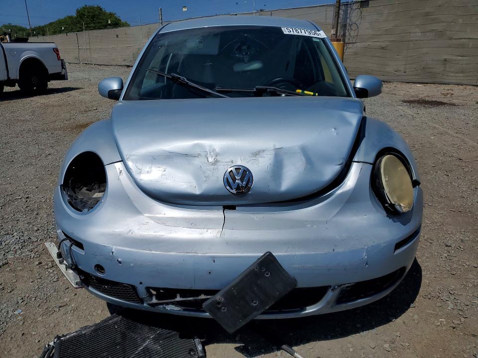 57877956 :رقم المزاد ، 3VWPG3AG7AM020247 vin ، 2010 Volkswagen New Beetle مزاد بيع