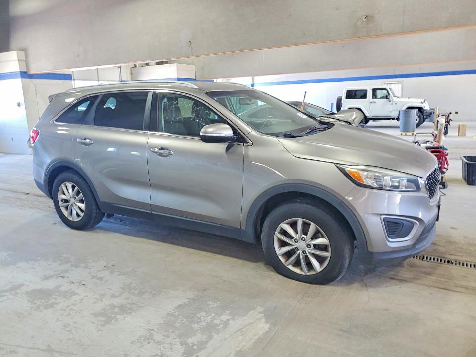 2017 Kia Sorento მანქანა იყიდება აუქციონზე, vin: 5XYPG4A36HG296979, აუქციონის ნომერი: 57143916
