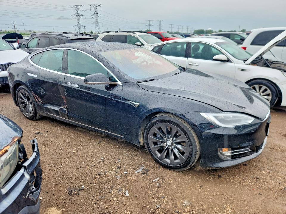 2017 Tesla Model S მანქანა იყიდება აუქციონზე, vin: 5YJSA1E25HF185262, აუქციონის ნომერი: 55693666