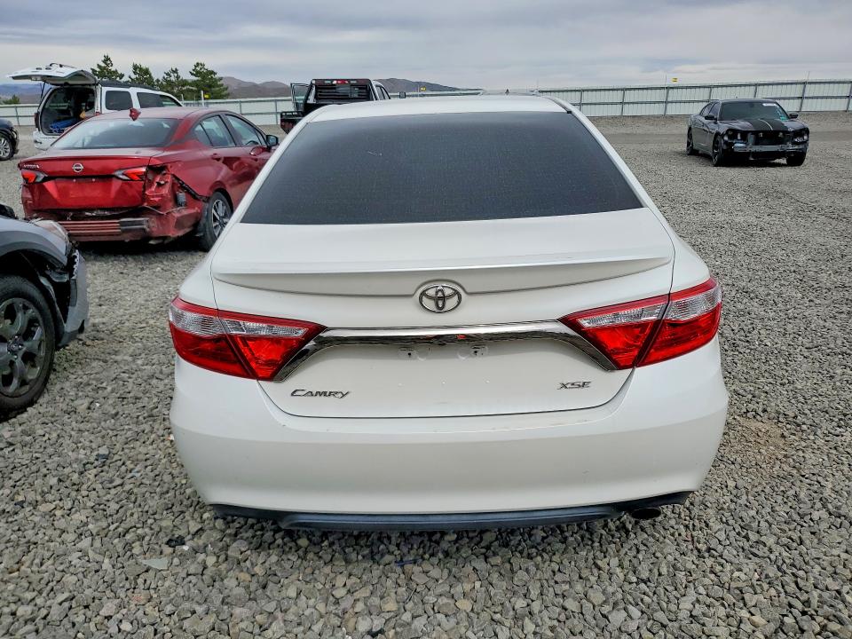 55594016 :رقم المزاد ، 4T1BF1FK5GU247440 vin ، 2016 Toyota Camry مزاد بيع