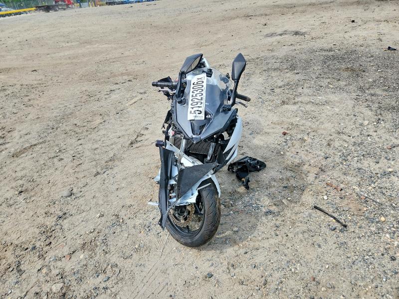 51925306 :رقم المزاد ، ML5EXEN16LDA13247 vin ، 2020 Kawasaki Ex650 مزاد بيع