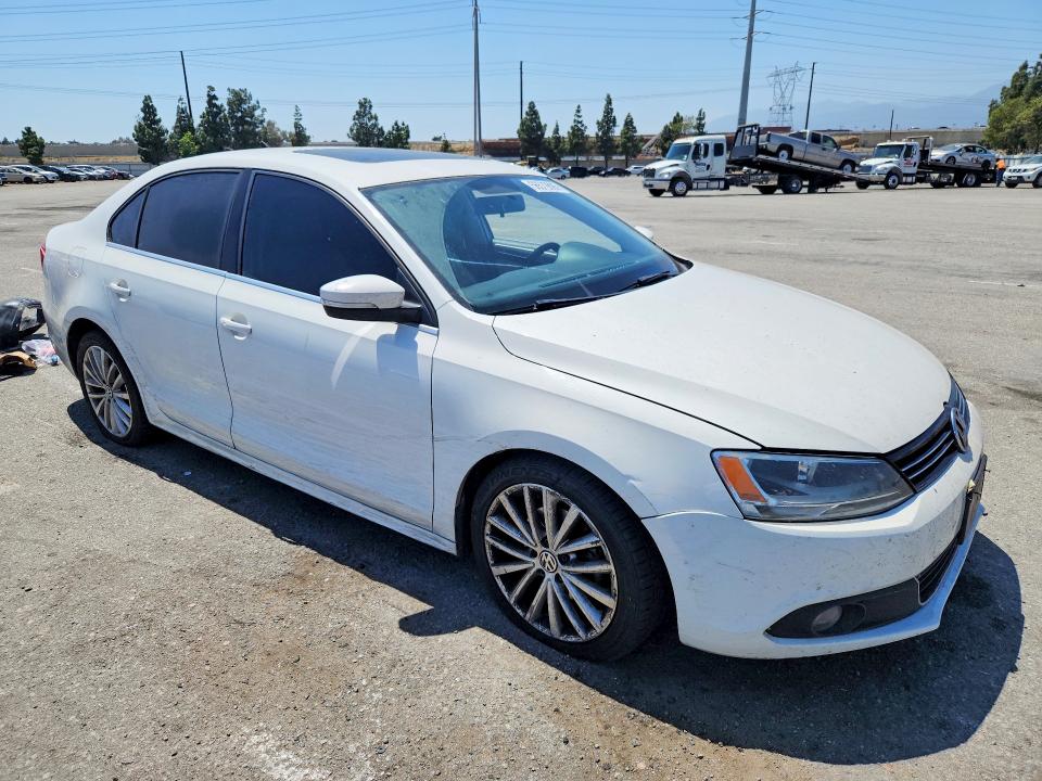 2011 Volkswagen Jetta მანქანა იყიდება აუქციონზე, vin: 3VWLZ7AJ1BM307922, აუქციონის ნომერი: 56579896