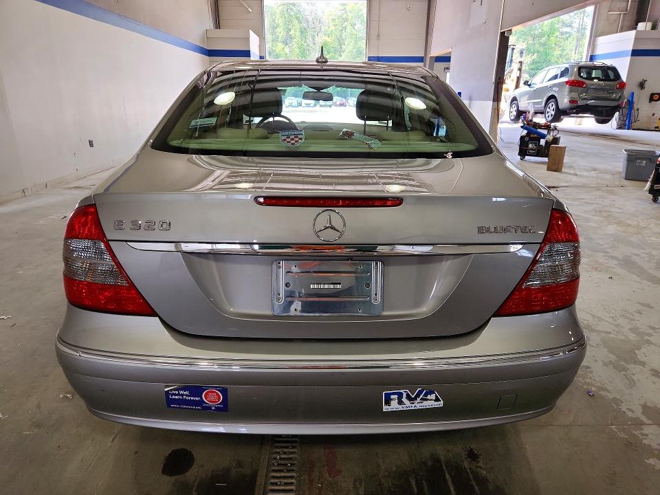Продажа на аукционе авто 2008 Mercedes-benz E, vin: WDBUF22X38B207552, номер лота: 58979206