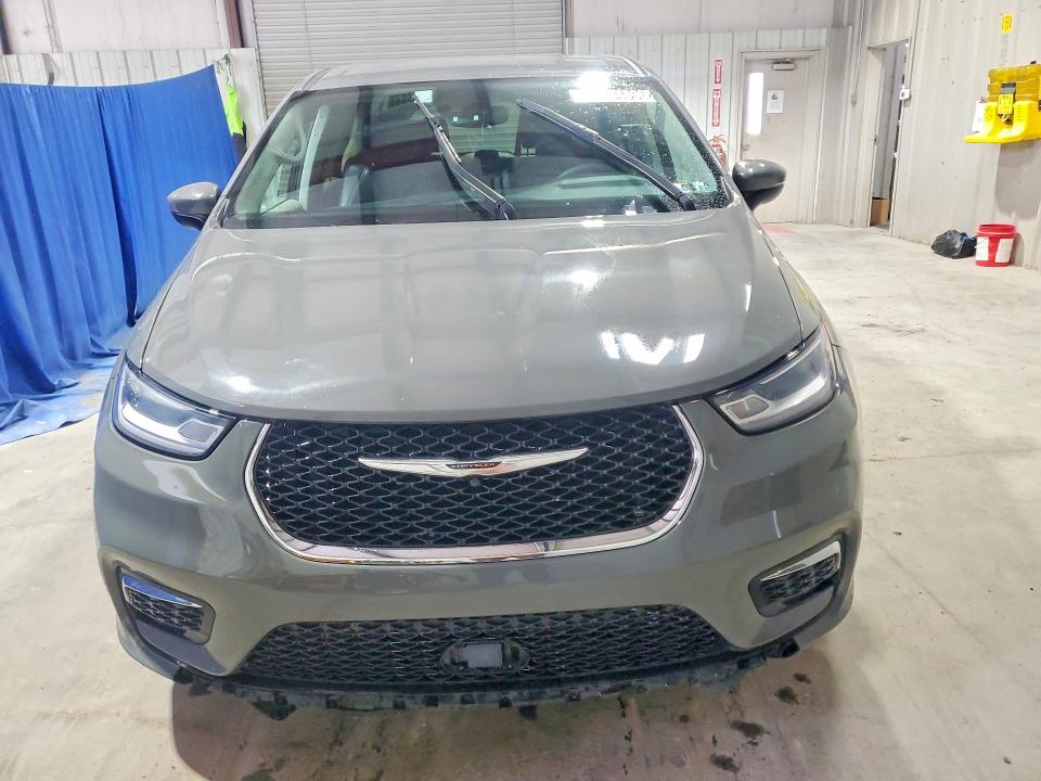 Продажа на аукционе авто 2023 Chrysler Pacifica, vin: 2C4RC1L75PR618038, номер лота: 58364896