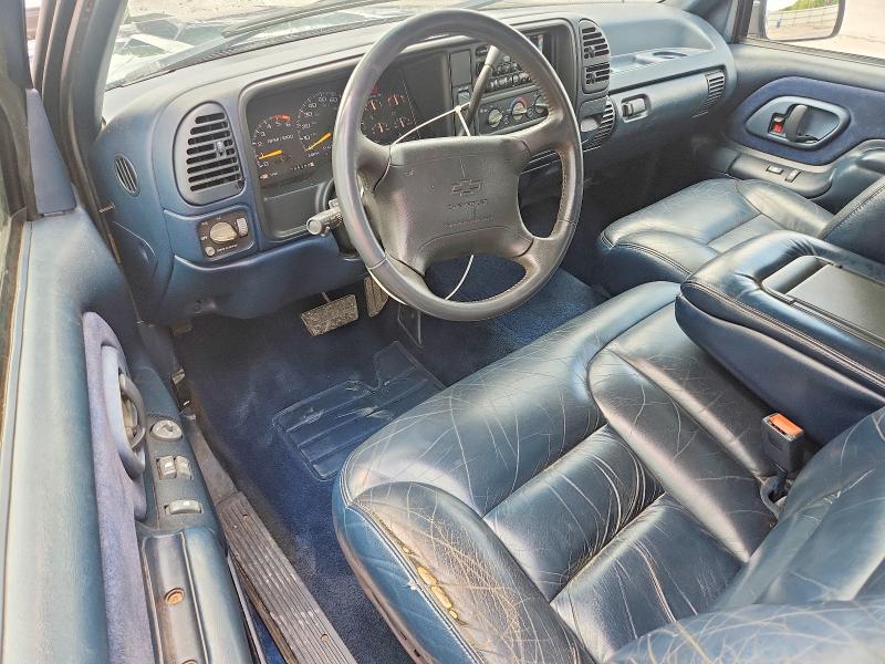 55583796 :رقم المزاد ، 2GCEC19R4T1215717 vin ، 1996 Chevrolet Gmt-400 مزاد بيع