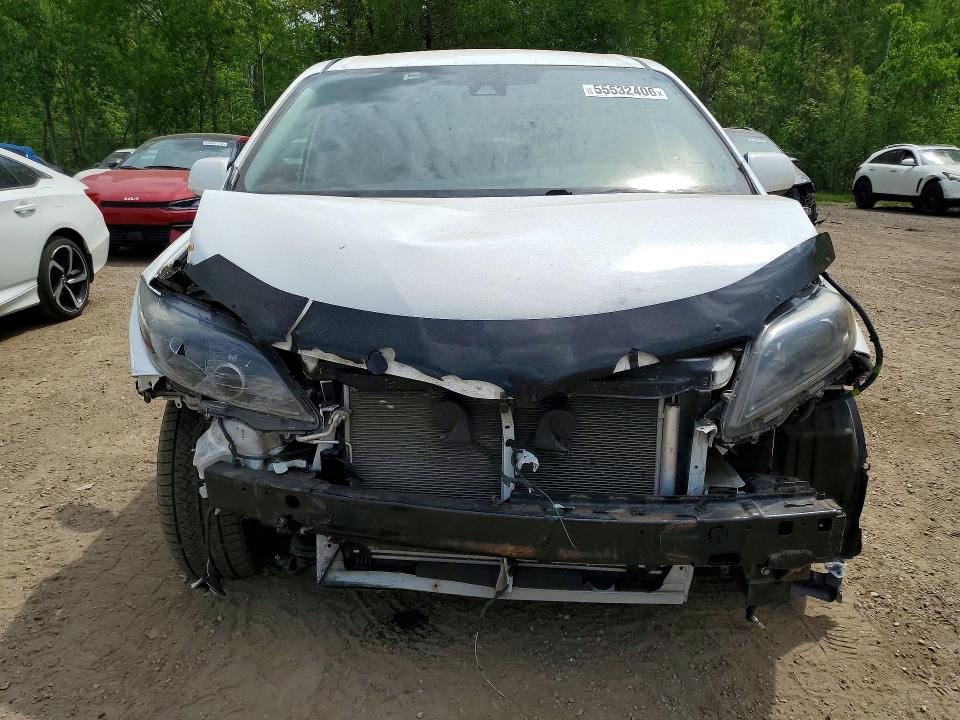 Продажа на аукционе авто 2020 Toyota Sienna, vin: 5TDXZ3DC7LS052284, номер лота: 55532406