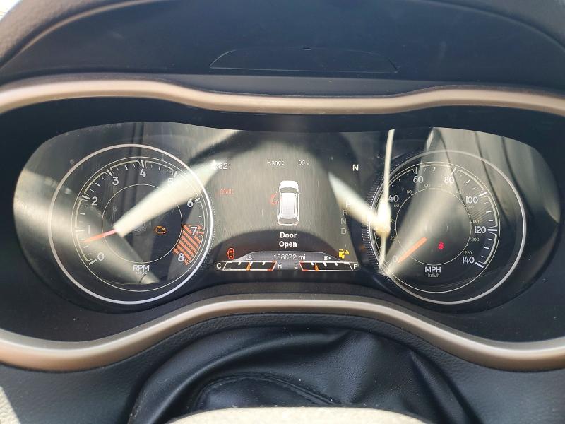 56400196 :رقم المزاد ، 1C4PJMDS1FW704180 vin ، 2015 Jeep Cherokee مزاد بيع