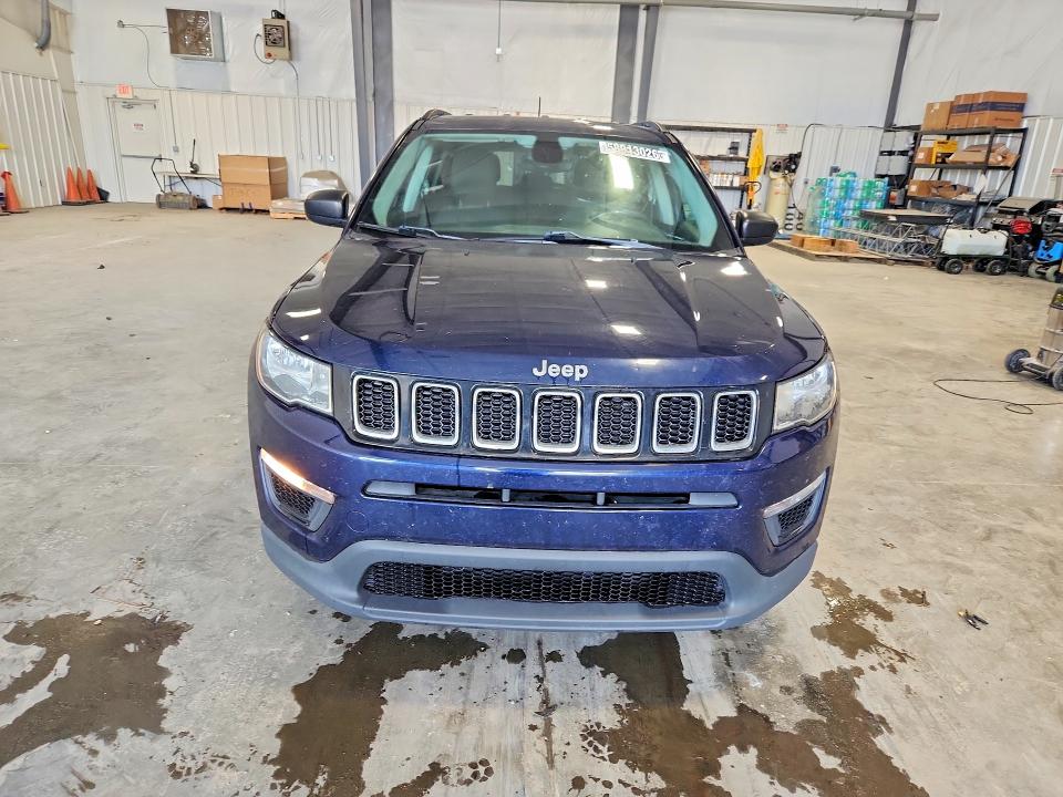 58913026 :رقم المزاد ، 3C4NJCAB9JT136930 vin ، 2018 Jeep Compass مزاد بيع