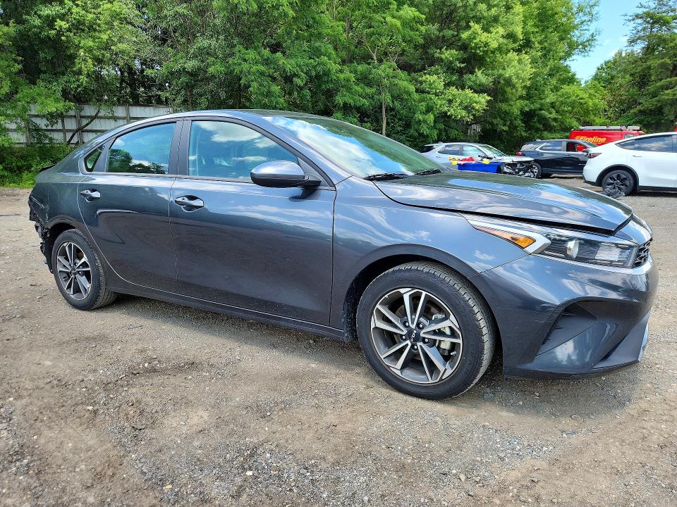 2024 Kia Forte მანქანა იყიდება აუქციონზე, vin: 3KPF24AD5RE832581, აუქციონის ნომერი: 57244406