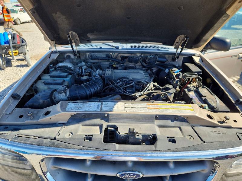 85621615 :رقم المزاد ، 1FMZU35P8WZA88329 vin ، 1998 Ford Explorer مزاد بيع