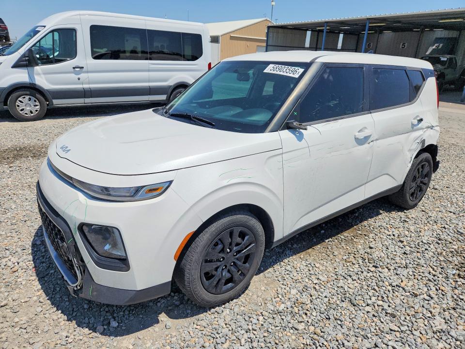 2022 Kia Soul მანქანა იყიდება აუქციონზე, vin: KNDJ23AUXN7176392, აუქციონის ნომერი: 58903596