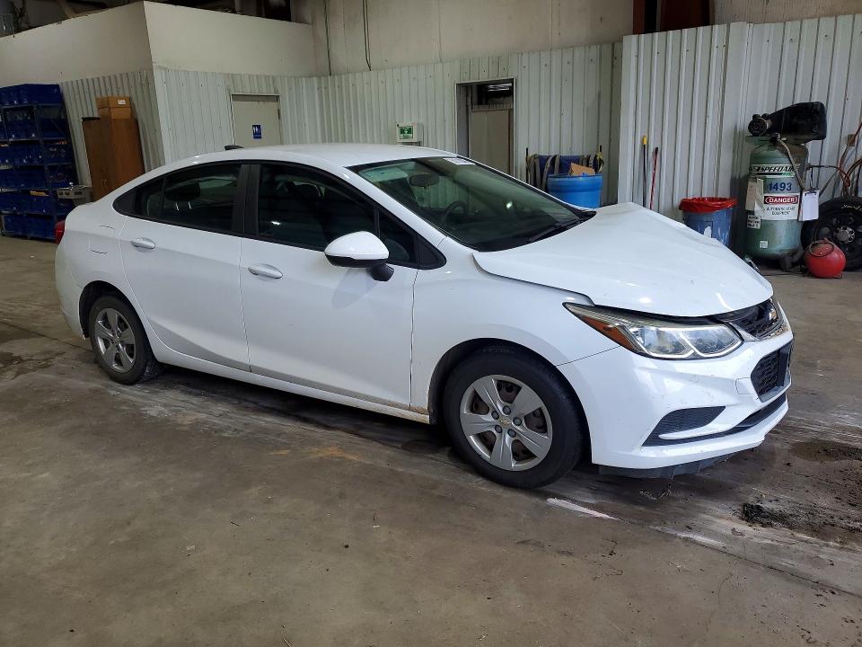 56719046 :رقم المزاد ، 1G1BC5SM8J7211638 vin ، 2018 Chevrolet Cruze مزاد بيع