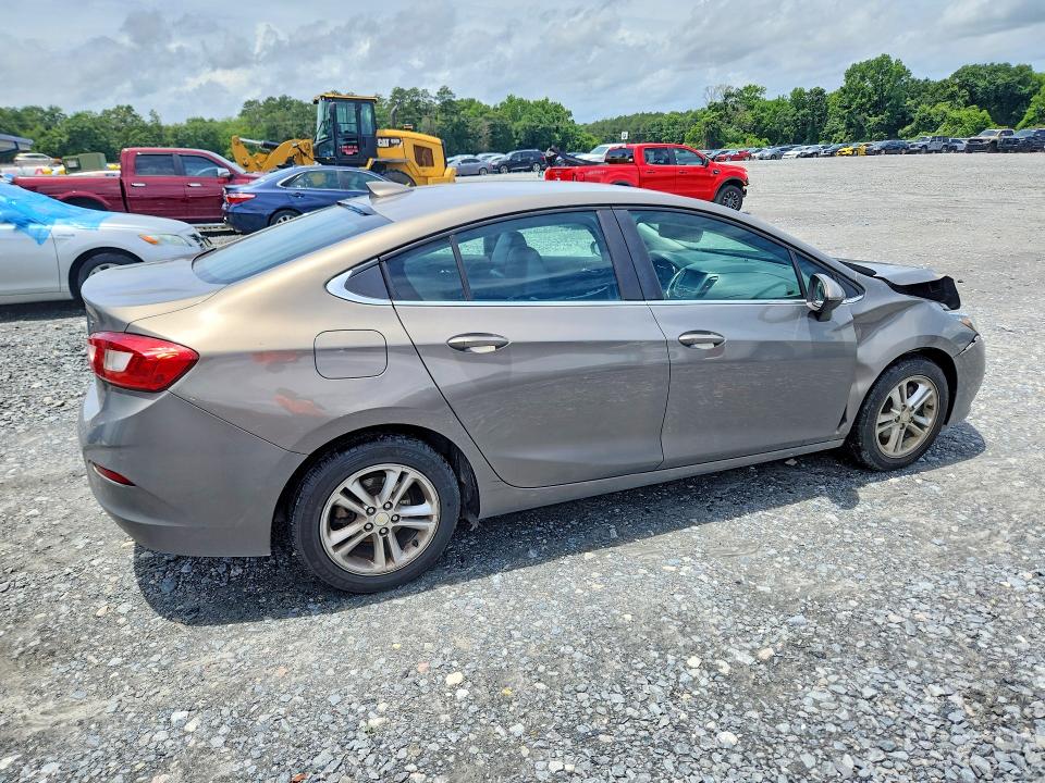 2018 Chevrolet Cruze მანქანა იყიდება აუქციონზე, vin: 1G1BE5SM3J7239003, აუქციონის ნომერი: 57886706