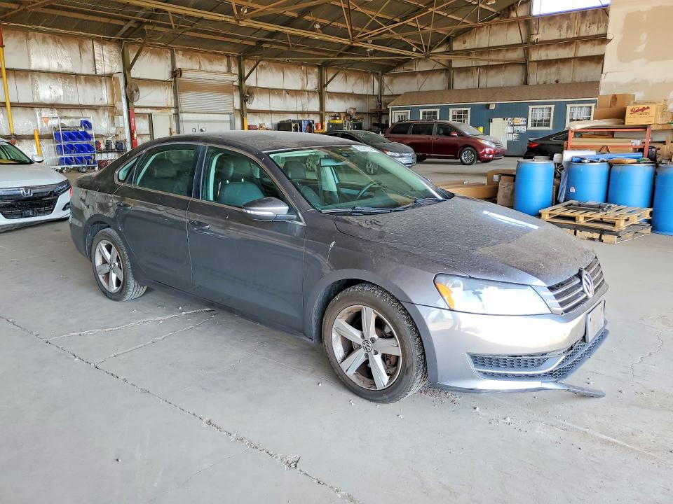 57361726 :رقم المزاد ، 1VWBP7A31CC043493 vin ، 2012 Volkswagen Passat مزاد بيع