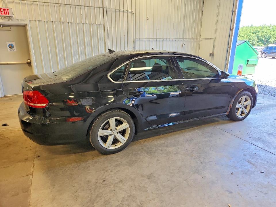 57602216 :رقم المزاد ، 1VWBP7A37CC009283 vin ، 2012 Volkswagen Passat مزاد بيع