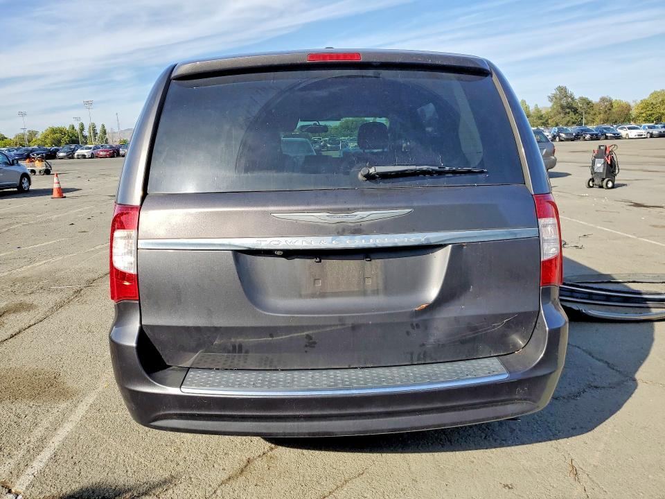 2016 Chrysler Town & Country მანქანა იყიდება აუქციონზე, vin: 2C4RC1BG7GR299047, აუქციონის ნომერი: 56099336