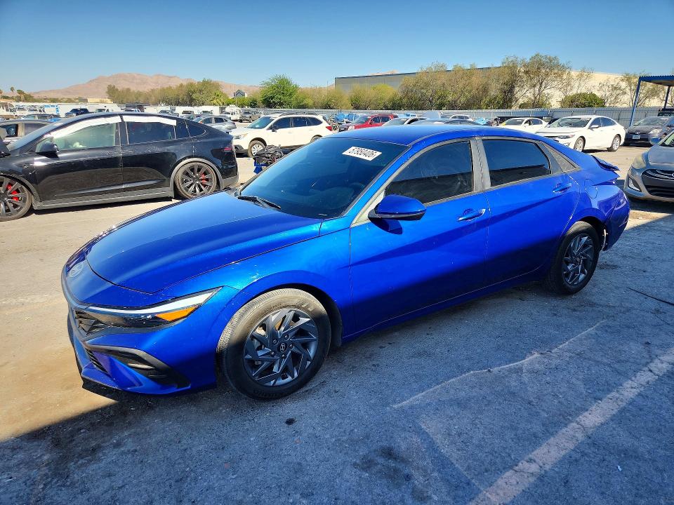 Продажа на аукционе авто 2024 Hyundai Elantra, vin: KMHLM4DJ1RU104736, номер лота: 57950406