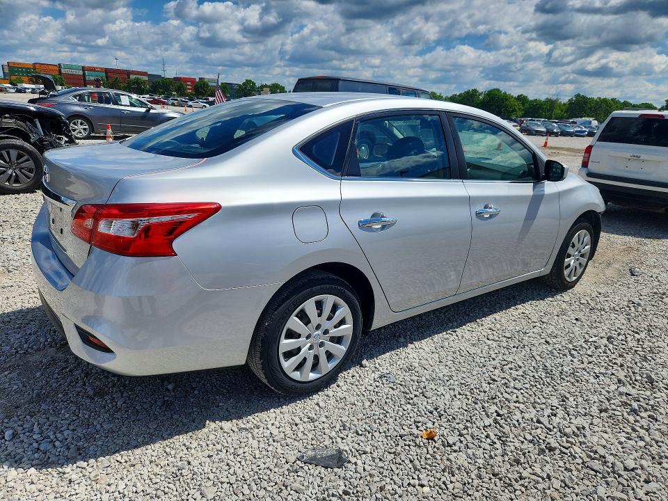 Продажа на аукционе авто 2017 Nissan Sentra, vin: 3N1AB7AP2HY368106, номер лота: 58008276