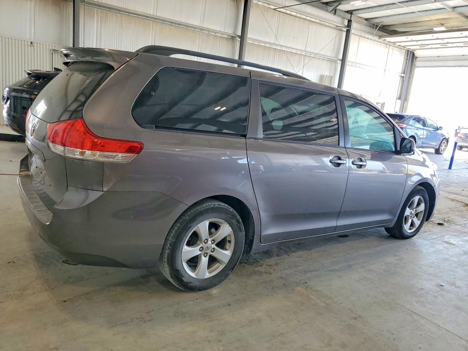 Aukcja sprzedaży 2011 Toyota Sienna, vin: 5TDKK3DCXBS082053, numer aukcji: 58440616