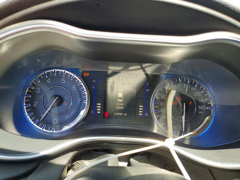 58977756 :رقم المزاد ، 1C3CCCAB9FN552912 vin ، 2015 Chrysler 200 مزاد بيع