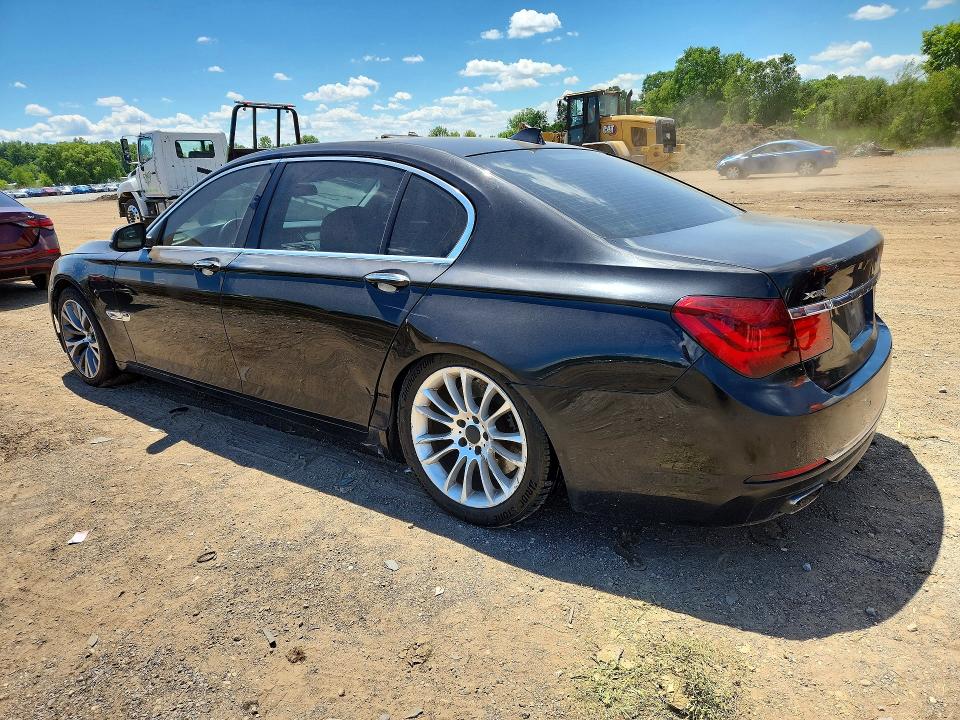 58823146 :رقم المزاد ، WBAYF8C52DD140067 vin ، 2013 Bmw 750 مزاد بيع