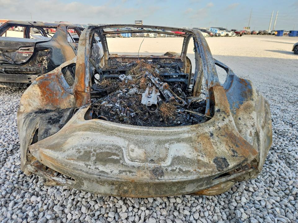 2025 Tesla Model 3 მანქანა იყიდება აუქციონზე, vin: 5YJ3E1EA4SF993125, აუქციონის ნომერი: 58925166