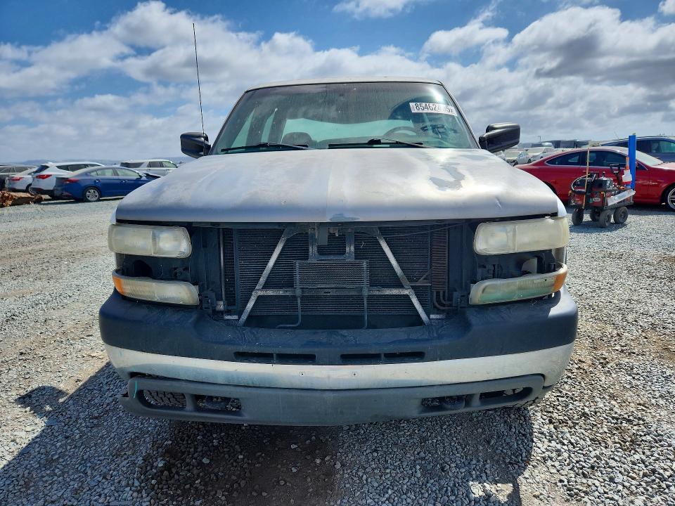 2002 Chevrolet Silverado მანქანა იყიდება აუქციონზე, vin: 1GBHC23U52F105609, აუქციონის ნომერი: 85462455