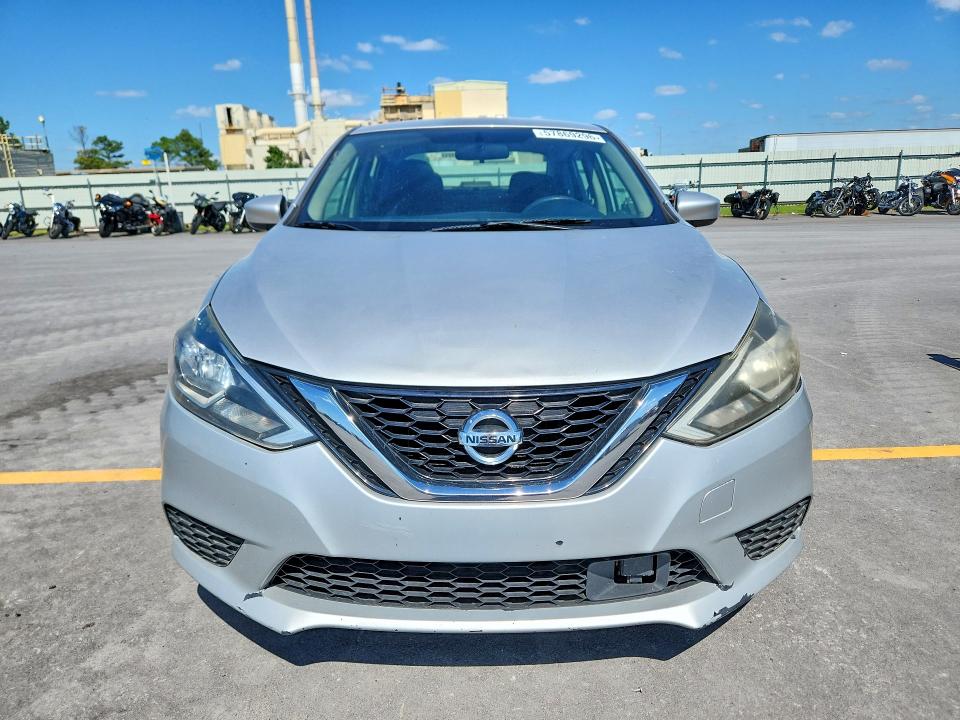 57869296 :رقم المزاد ، 3N1AB7AP5JY234552 vin ، 2018 Nissan Sentra مزاد بيع
