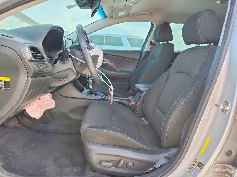 2018 Hyundai Elantra Gt მანქანა იყიდება აუქციონზე, vin: KMHH35LEXJU017635, აუქციონის ნომერი: 59192566