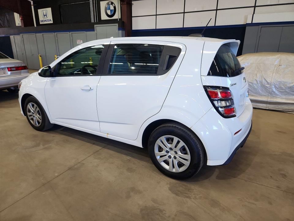 56901126 :رقم المزاد ، 1G1JG6SH7J4132925 vin ، 2018 Chevrolet Sonic مزاد بيع