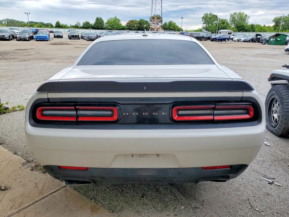 2016 Dodge Challenger მანქანა იყიდება აუქციონზე, vin: 2C3CDZFJ5GH323010, აუქციონის ნომერი: 58278496