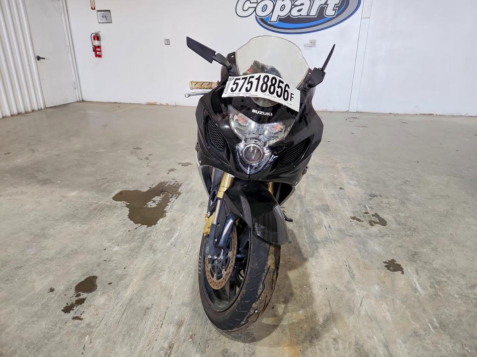 57518856 :رقم المزاد ، JS1GN7CA152107884 vin ، 2005 Suzuki Gsx-r600 مزاد بيع