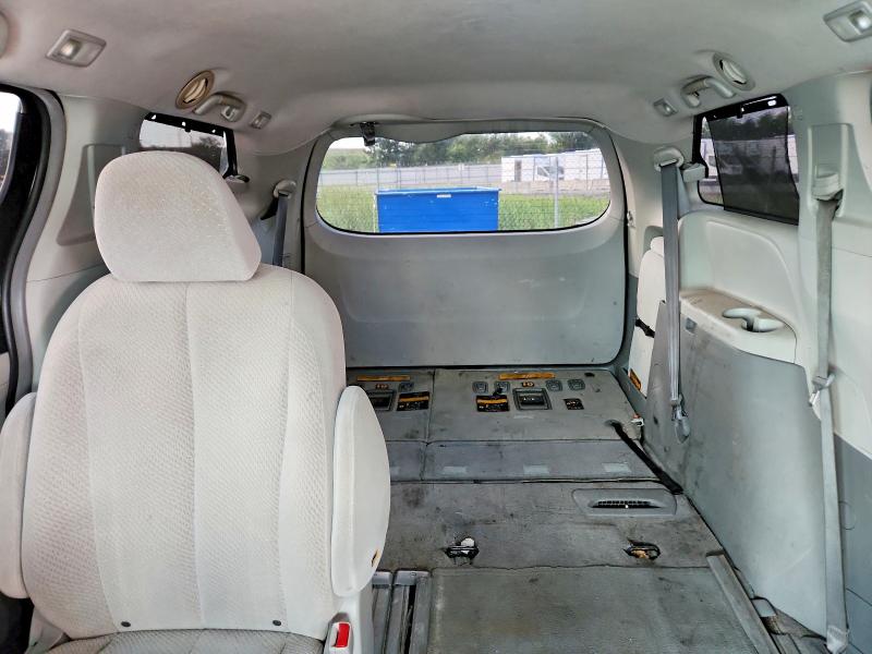 Продаж на аукціоні авто 2011 Toyt Sienna, vin: 5TDKK3DC2BS036359, номер лоту: 56667716