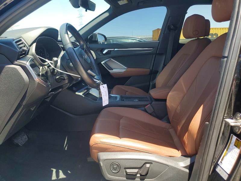 58622396 :رقم المزاد ، WA1DECF33L1028051 vin ، 2020 Audi Q3 مزاد بيع