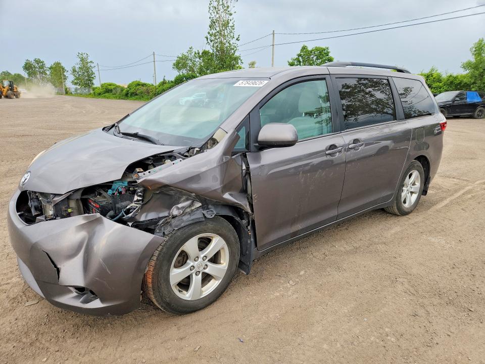 Продажа на аукционе авто 2016 Toyota Sienna, vin: 5TDKK3DC7GS750463, номер лота: 57849626