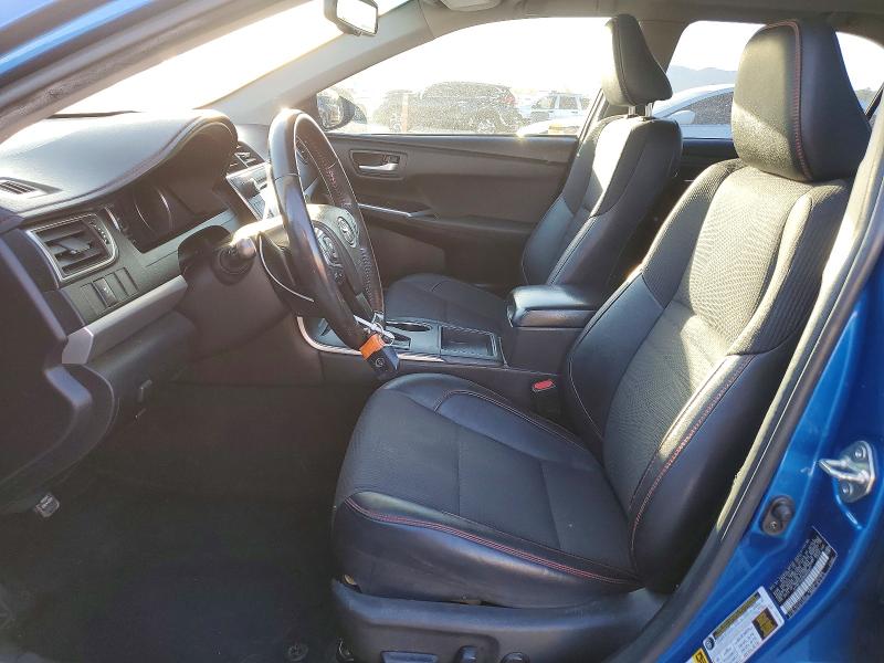 55706556 :رقم المزاد ، 4T1BF1FK3HU800877 vin ، 2017 Toyota Camry مزاد بيع
