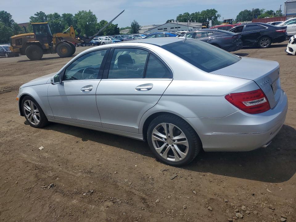 2013 Mercedes-benz C მანქანა იყიდება აუქციონზე, vin: WDDGF8AB9DR246337, აუქციონის ნომერი: 56312906
