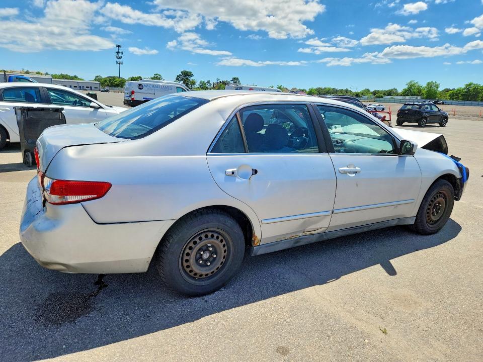 56515786 :رقم المزاد ، 1HGCM56323A007354 vin ، 2003 Honda Accord مزاد بيع