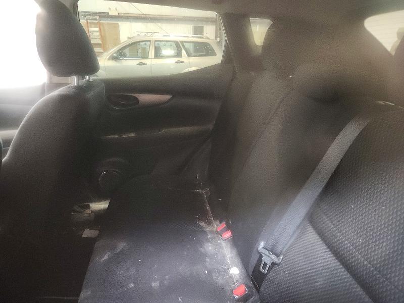 55817986 :رقم المزاد ، JN1BJ1CR5JW210309 vin ، 2018 Nissan Qashqai مزاد بيع