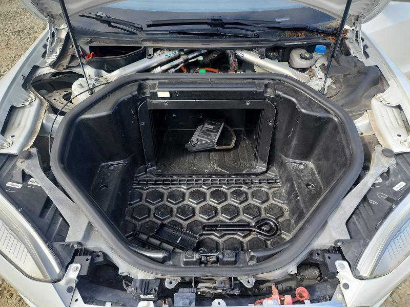Продажа на аукционе авто 2015 Tesla Model S, vin: 5YJSA1H19FFP73861, номер лота: 56285166
